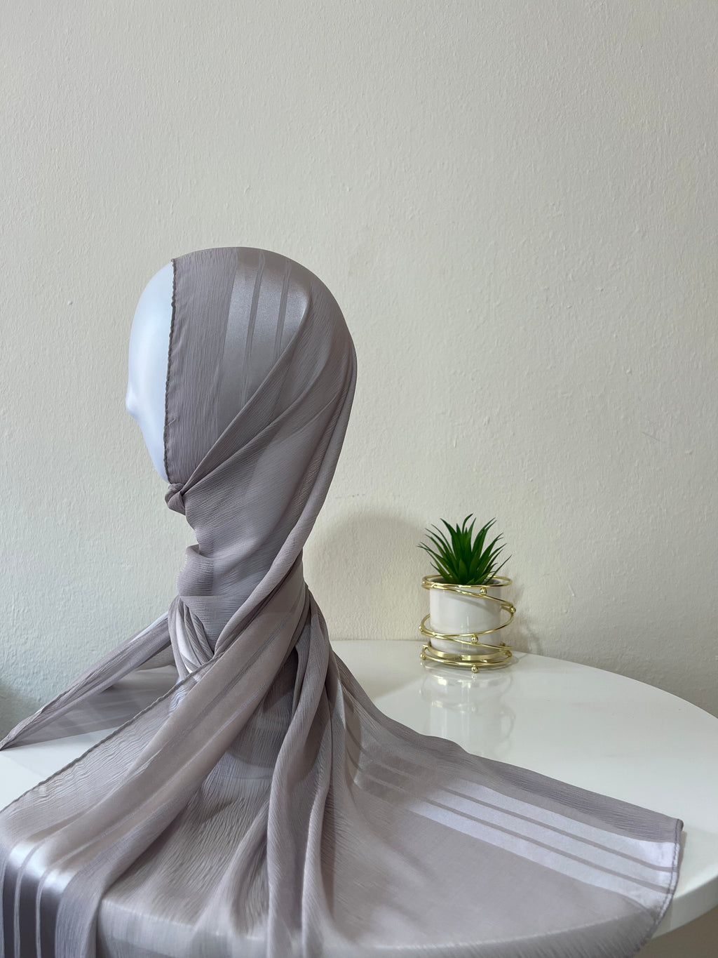 Linen veils with satin 3